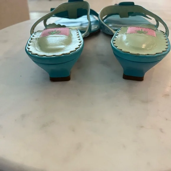 Lilly Pulitzer sandals 8 M - Picture 3 of 3